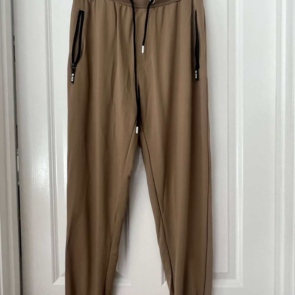 Men's Tan Pants